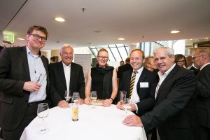 Steuerfachtagung Celle 2017, Steuerfach- und Zukunftskongress Celle 2017, Steuerberaterverband Niedersachsen Sachsen-Anhalt, Gut gelaunte Gäste auf der After-Work-Party im Rahmen der Steuerfachtagung Celle 2017    