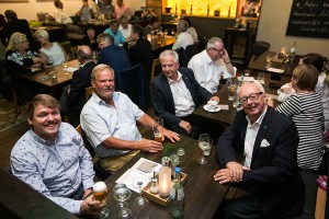 Steuerfachtagung Celle 2017, Steuerfach- und Zukunftskongress Celle 2017, Steuerberaterverband Niedersachsen Sachsen-Anhalt, Ehrenvorstand Klaus-Peter Maeder und Vorstandsmitgliede Uwe Groß im Gespräch mit Joachim Christian Baron von Behr-Baerwald    